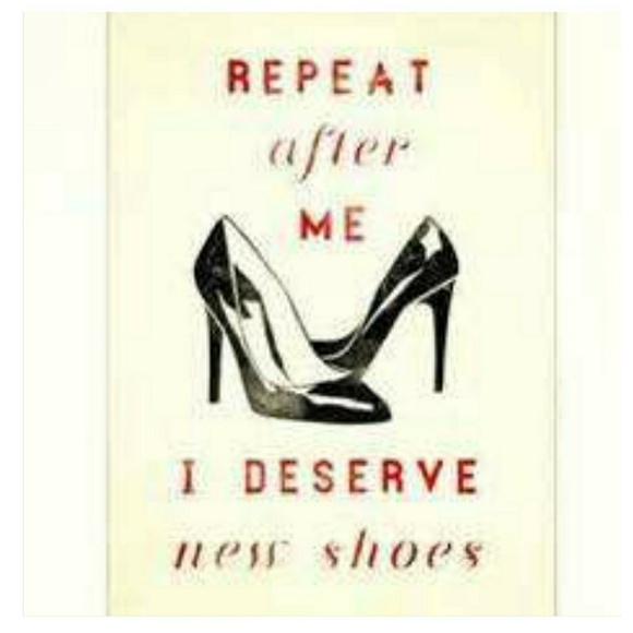 Shoes 👠👡👢👟 - Picture 2 of 4